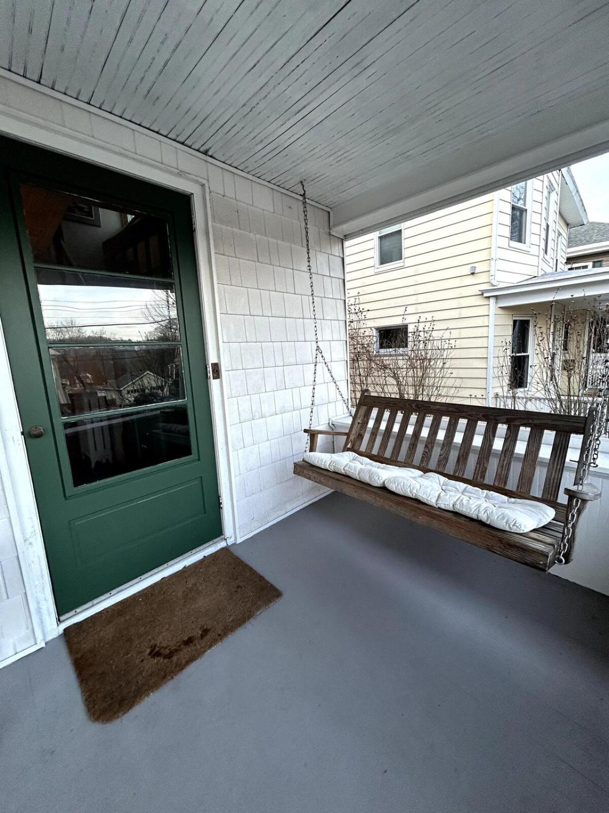 The Farmhouse At Fort Hill Peekskill Exterior foto